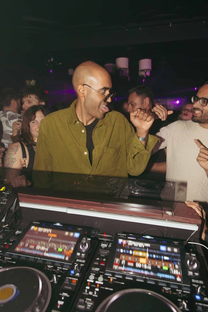 Can You Cancel a London Club Table Booking? Cancellations, Changes and No-Shows Explained